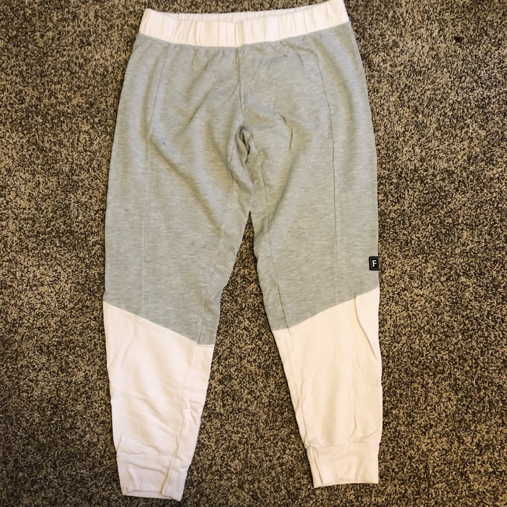 Fleo Joggers